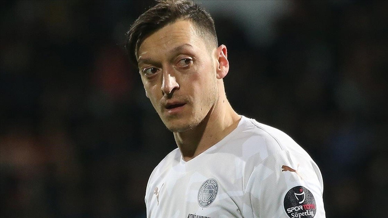 AK Parti MKYKya giren Mesut Ozilin siyasi kariyeri Kimdir nereli kac yasında
