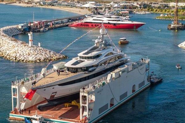 Türkiye, Mega Yat İmalatında Dünyada Zirveye Yükseldi! Turkiye mega yat imalatında dunyada 2 sırada